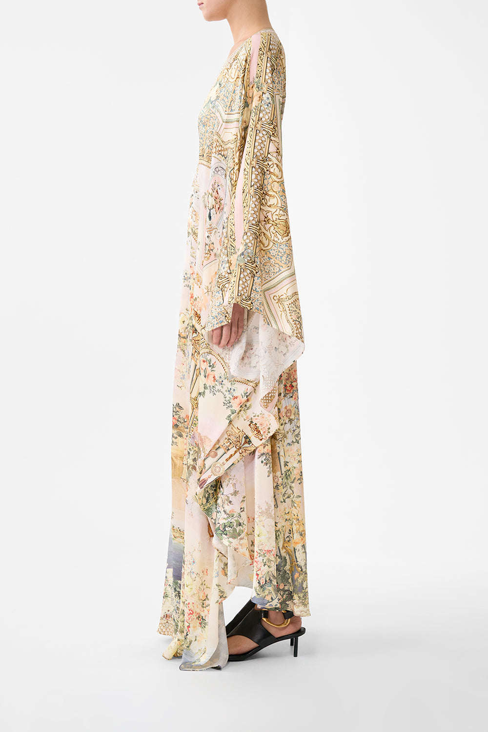 The CAMILLA long kaftan with waist detail from our print twilight in Istanbul
