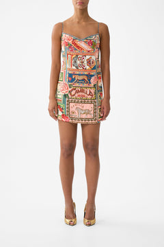 MINIMAL SHIFT DRESS HIGH CLASS HOOKAH