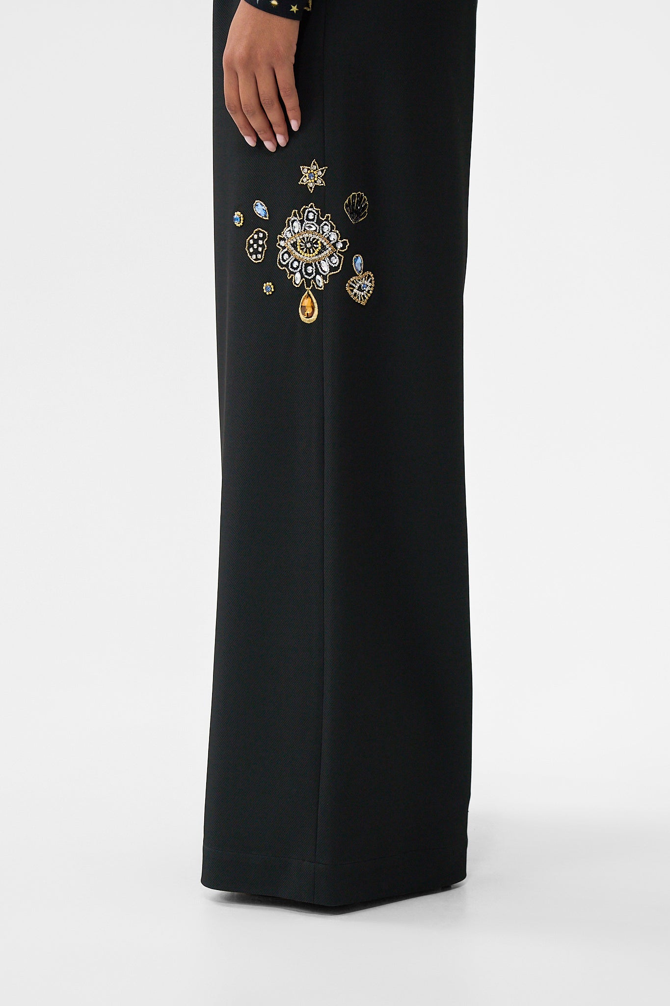 PANTALÓN DE PIERNA ANCHA DE TIRO ALTO AMULETOS Y ALQUIMIA