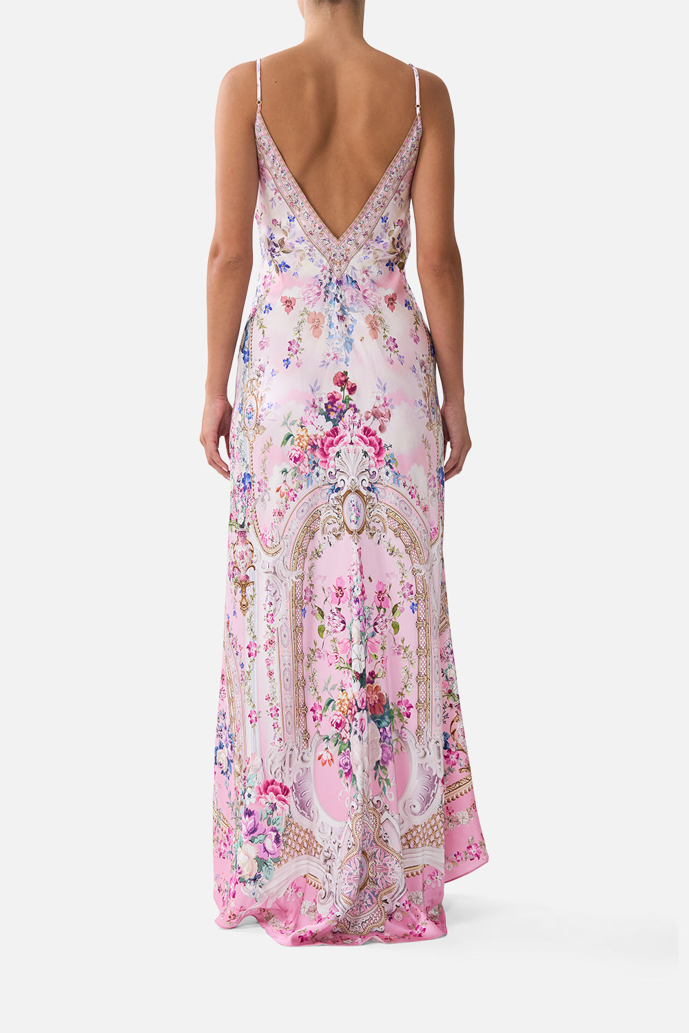 VESTIDO LISO LARGO AL BIES CON ESCOTE EN V Y COLA PALATIAL PASTELS