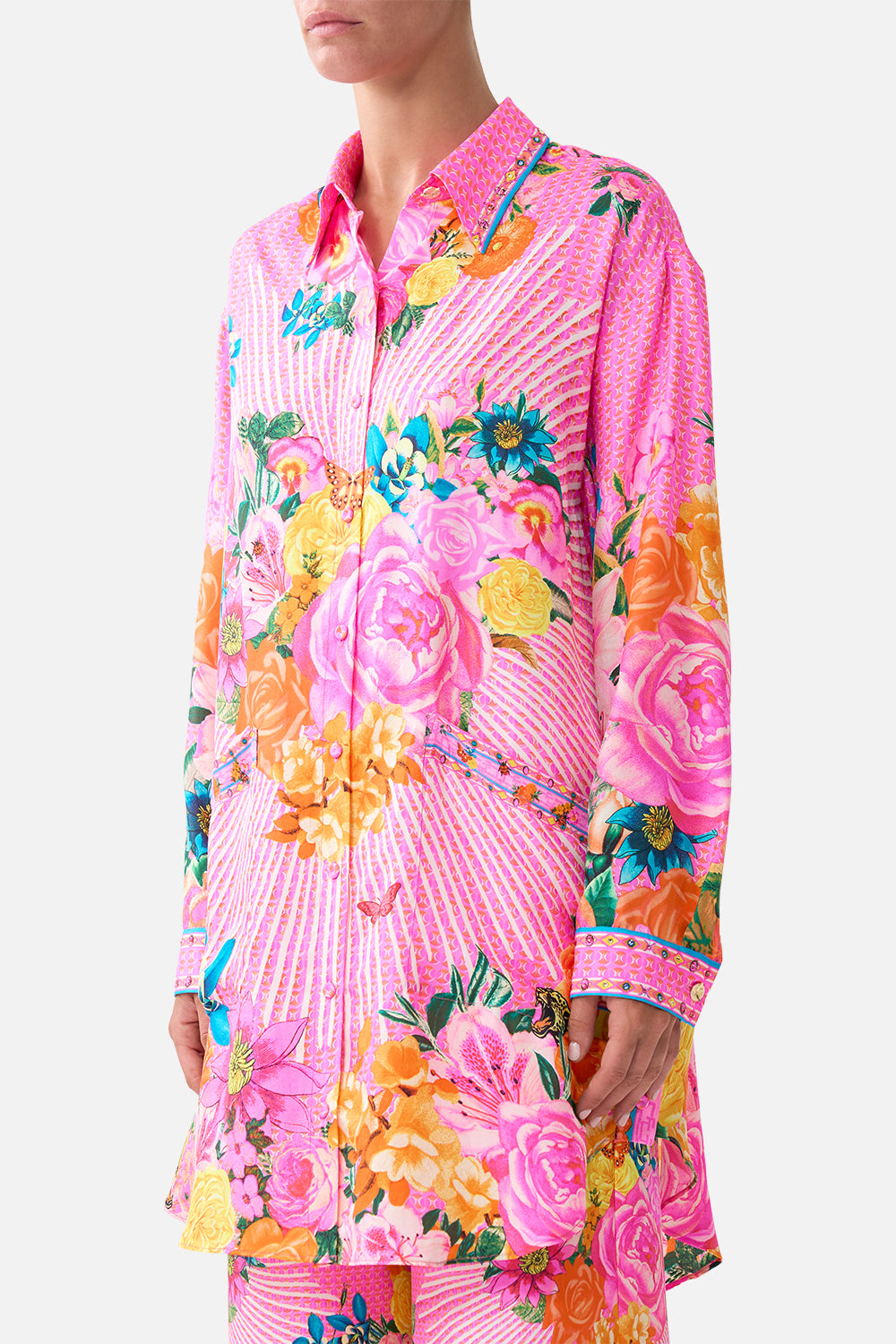 CAMISA TÚNICA CON BOLSILLOS ILUSTRACIÓN NACIÓN
