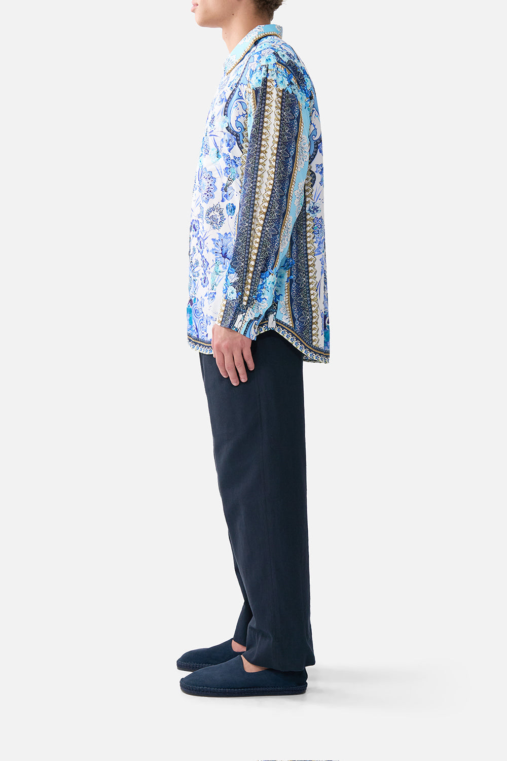 CAMISA ANCHA DE MANGA LARGA TOTALMENTE DE ENCAJE