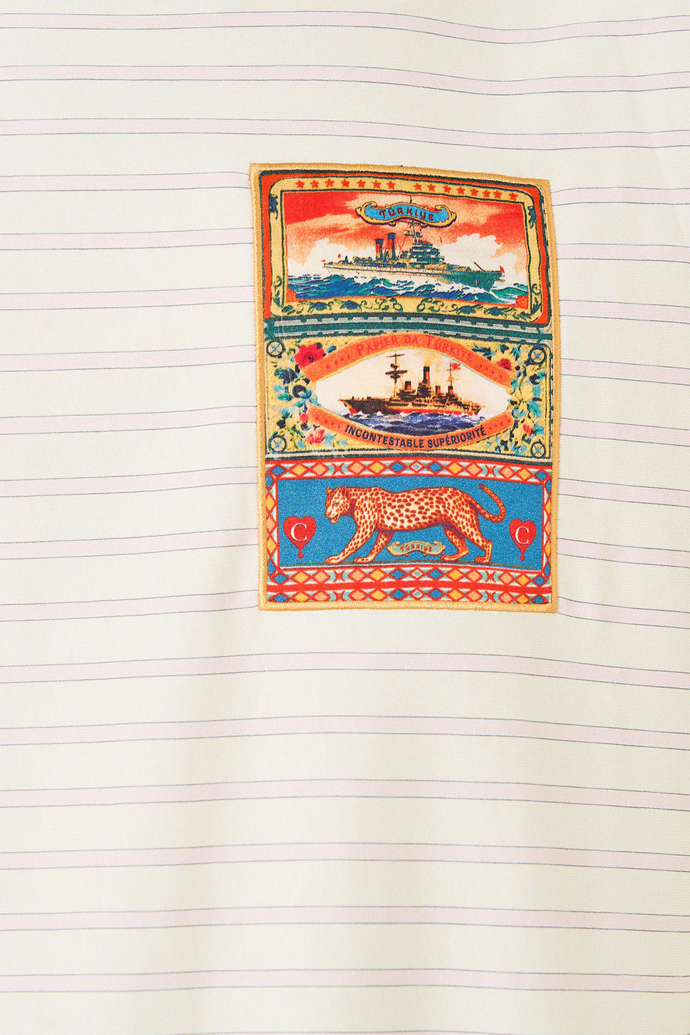 CAMISETA CUELLO REDONDO PESADO RELAJADO CACHIMBA DE ALTA CLASE