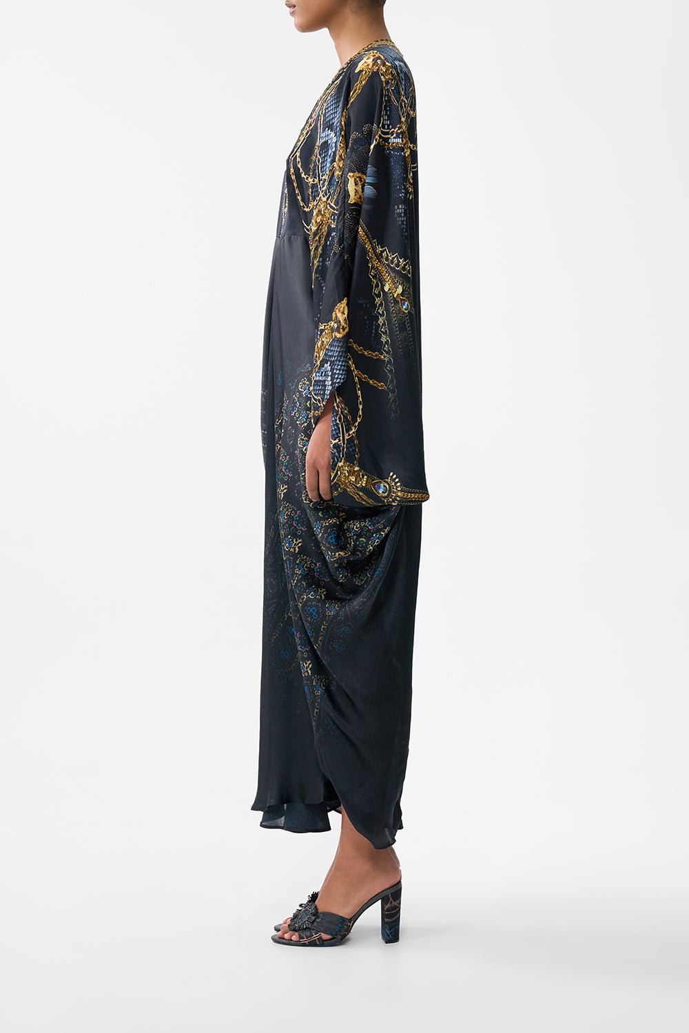 CAFTÁN LARGO EN FORMA DE T CANCIÓN DEL SOLSTICIO