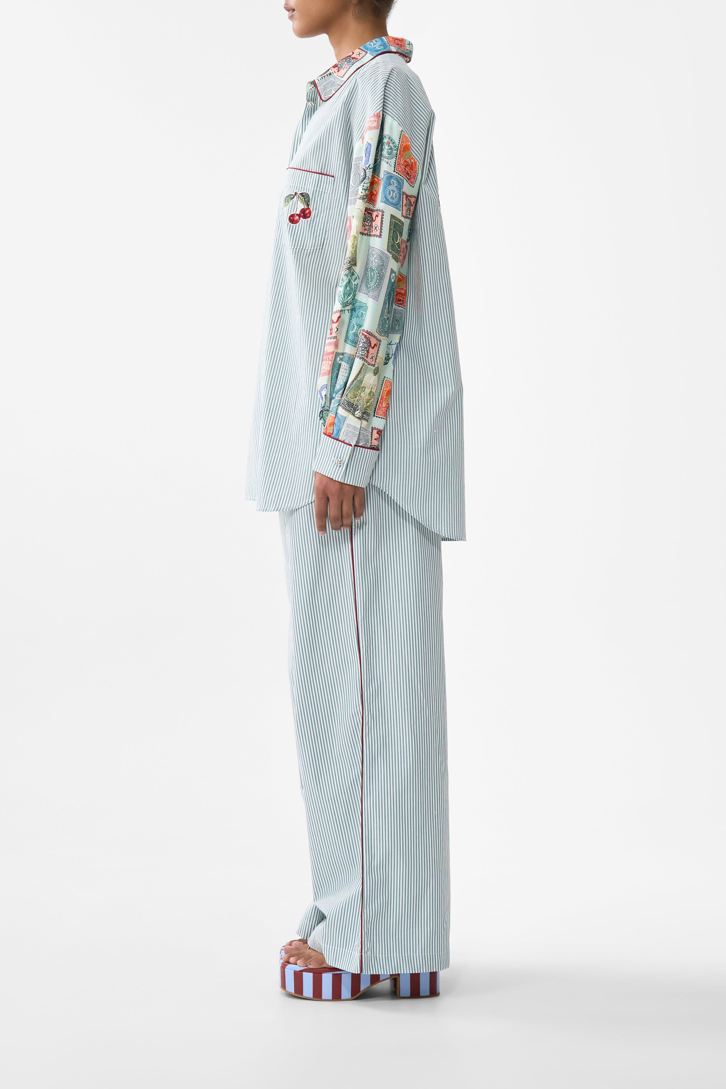 CAMISA LARGA DE TALLA GRANDE CON BOLSILLO CON AMOR DESDE TÜRKIYE