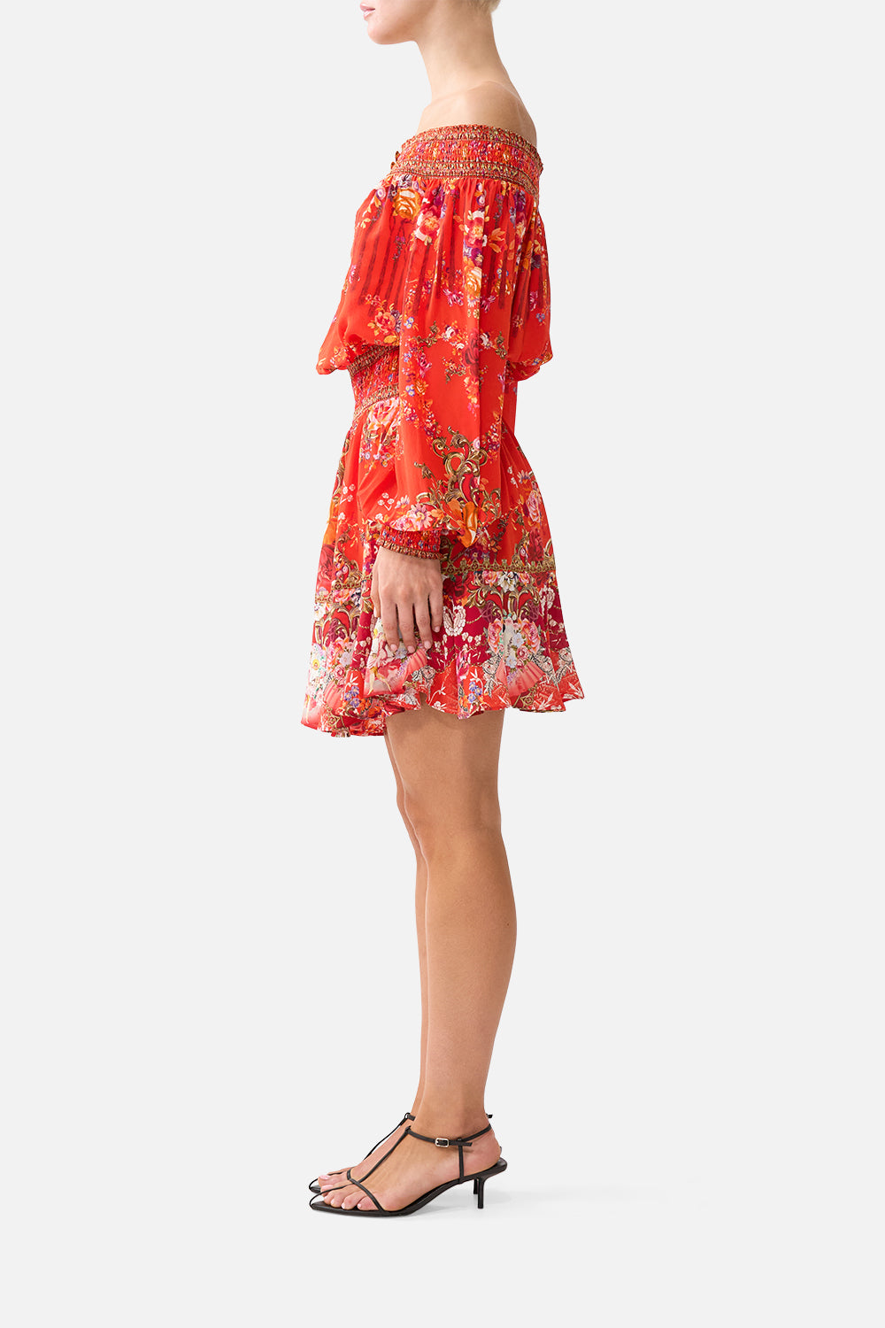 VESTIDO CORTO CON HOMBROS DESCUBIERTOS OLÉ OLÉ