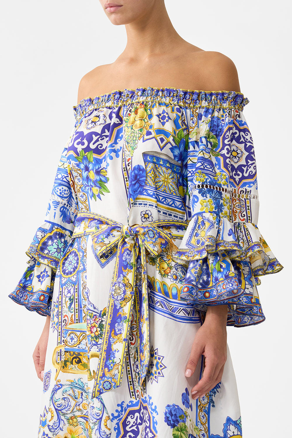 VESTIDO MIDI CON HOMBROS DESCUBIERTOS Y MANGAS CON VOLANTES ESPAÑA NIRVANA