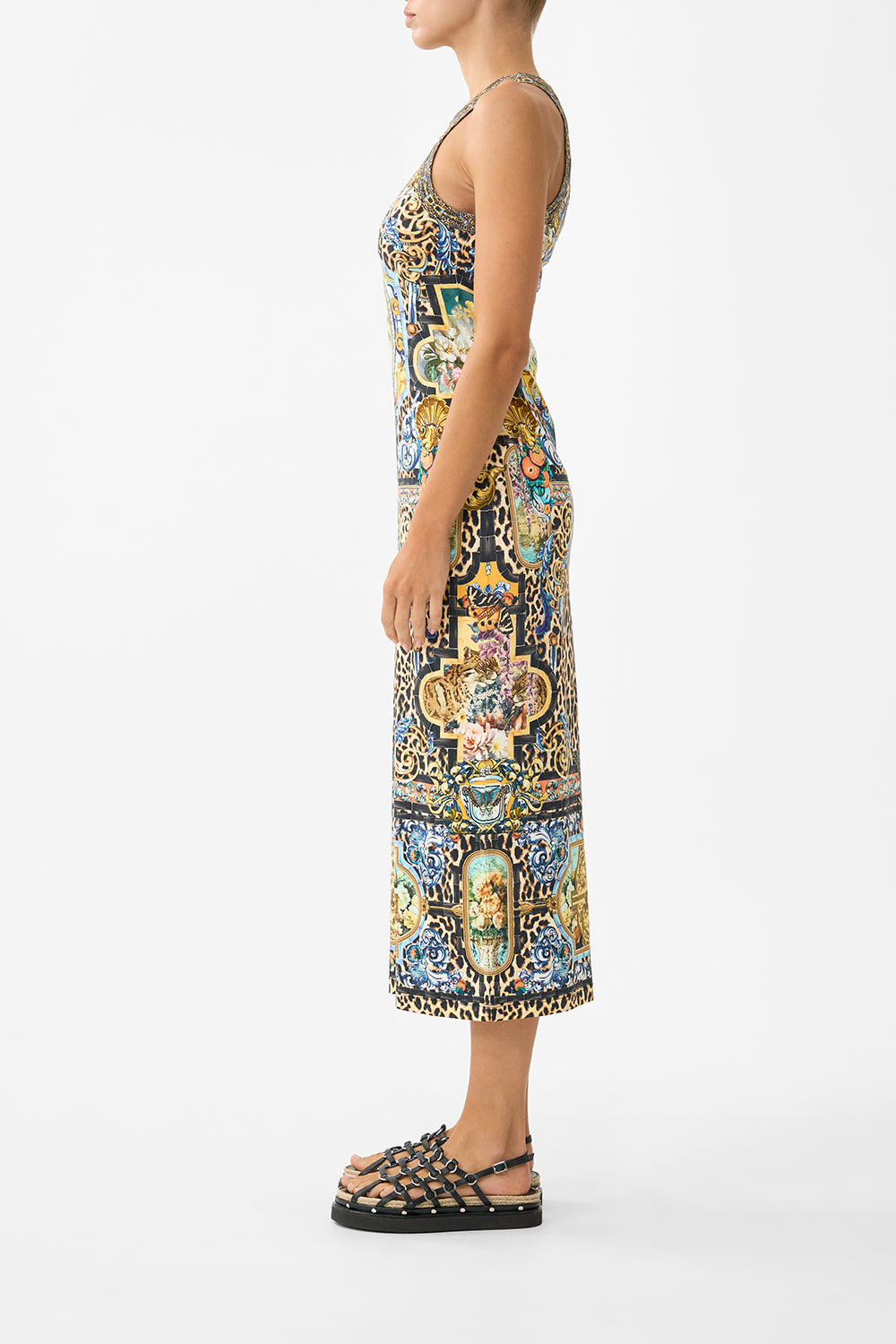 VESTIDO DE TIRANTES DE PUNTO ESTILO SEVILLANO