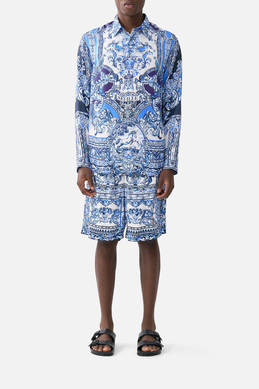 CAMISA DE MANGA LARGA CON TAPETA OCULTA UN PAÍS DE LAS MARAVILLAS DE AZULEJOS
