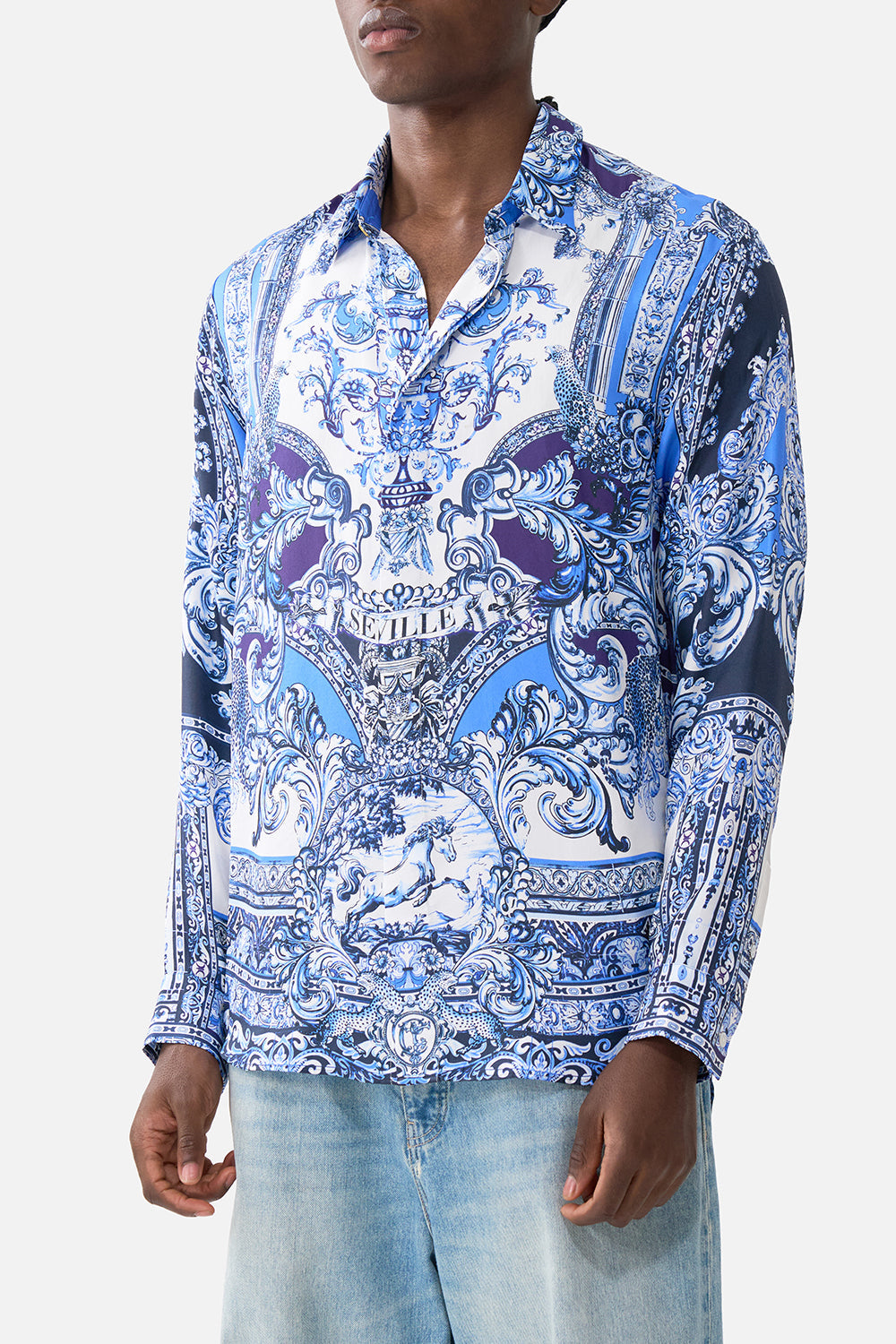 CAMISA DE MANGA LARGA CON TAPETA OCULTA UN PAÍS DE LAS MARAVILLAS DE AZULEJOS