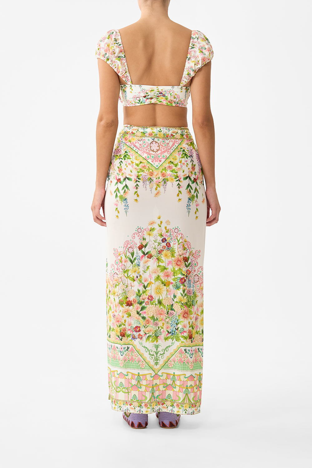 LONG SARONG WITH GATHERED TAB AND LEG SPLIT THE CALL OF CATALONIA