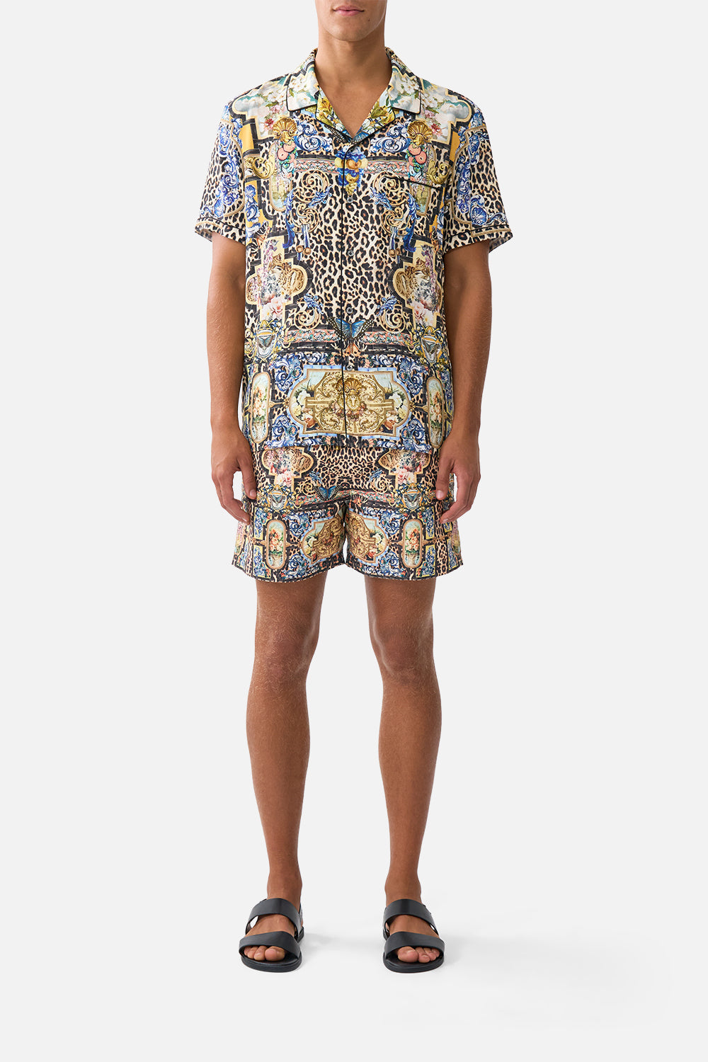 CAMISA DE MANGA CORTA CON CUELLO CUBANO ESTILO SEVILLANO
