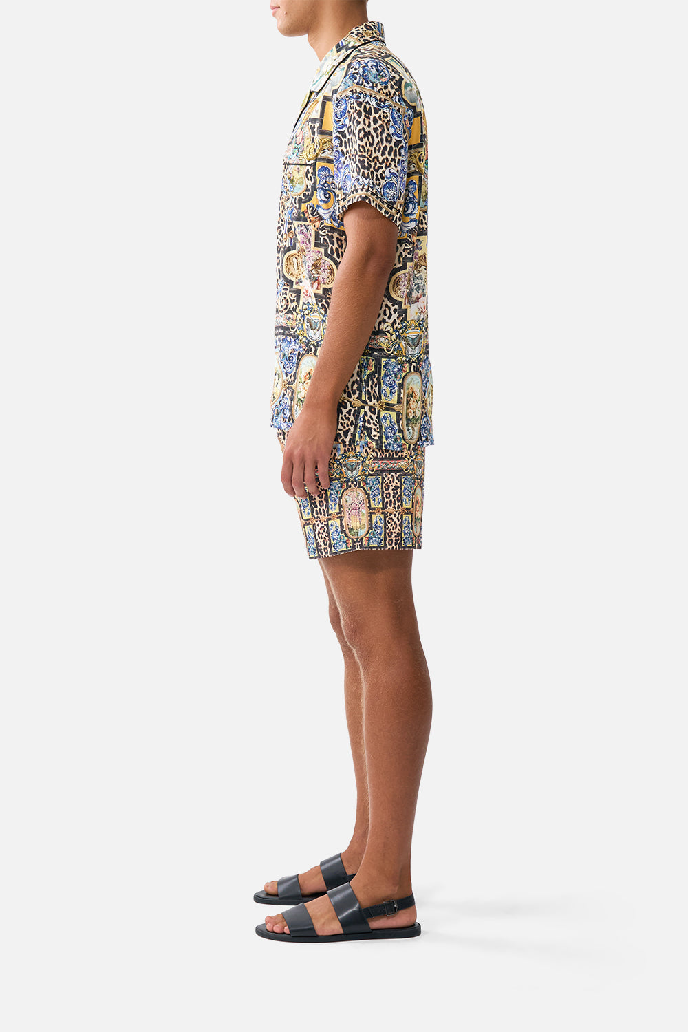 CAMISA DE MANGA CORTA CON CUELLO CUBANO ESTILO SEVILLANO