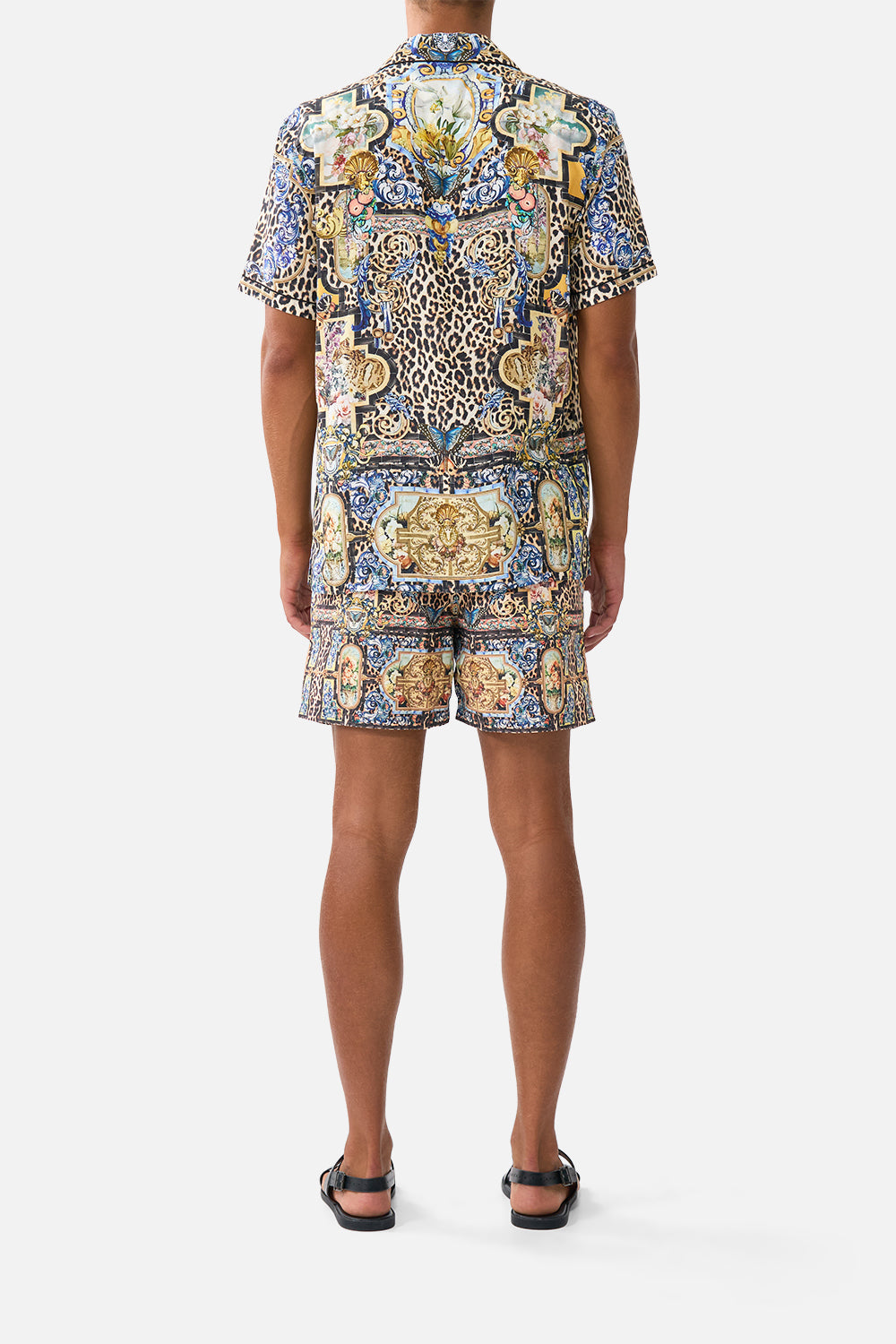 CAMISA DE MANGA CORTA CON CUELLO CUBANO ESTILO SEVILLANO
