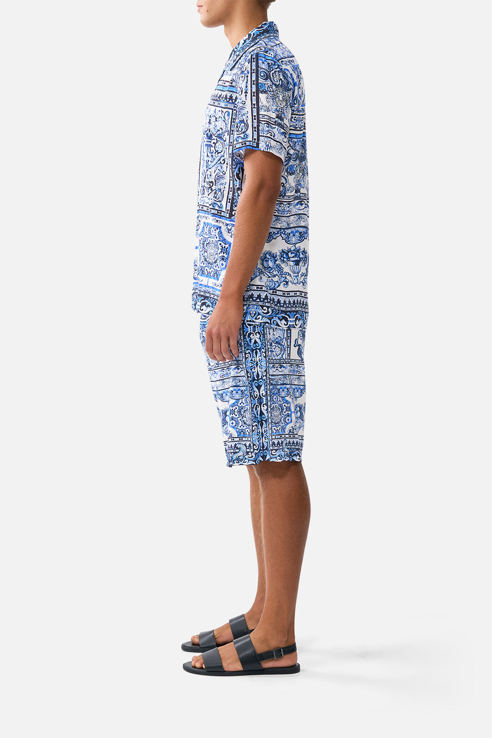 BAGGY LONG WALK SHORT WITH ELASTIC WAIST A TILED WONDERLAND