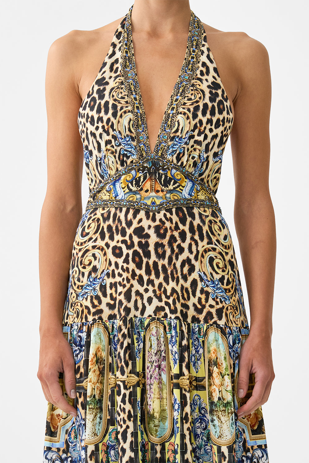 VESTIDO HALLE CON FALDA A CAPAS ESTILO SEVILLANO