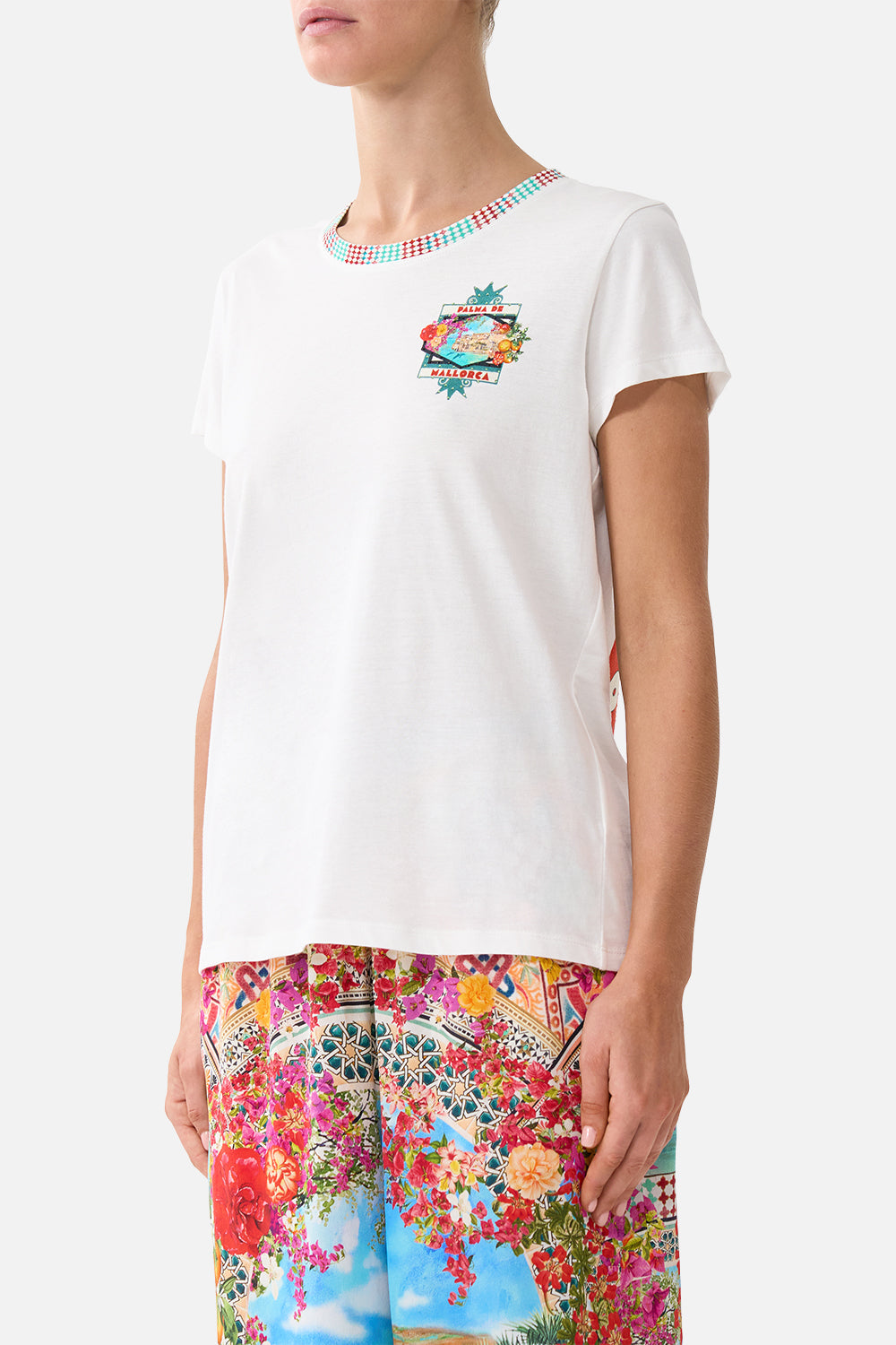 CAMISETA CUELLO REDONDO CORTE AJUSTADO MEET ME IN MALLORCA