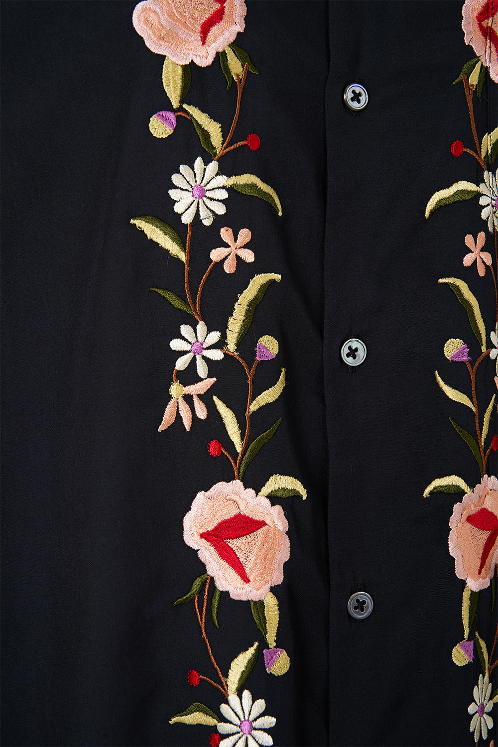 CAMISA BORDADA DE MANGA CORTA CON CUELLO CUBANO DAUGHTERS OF DUENDE