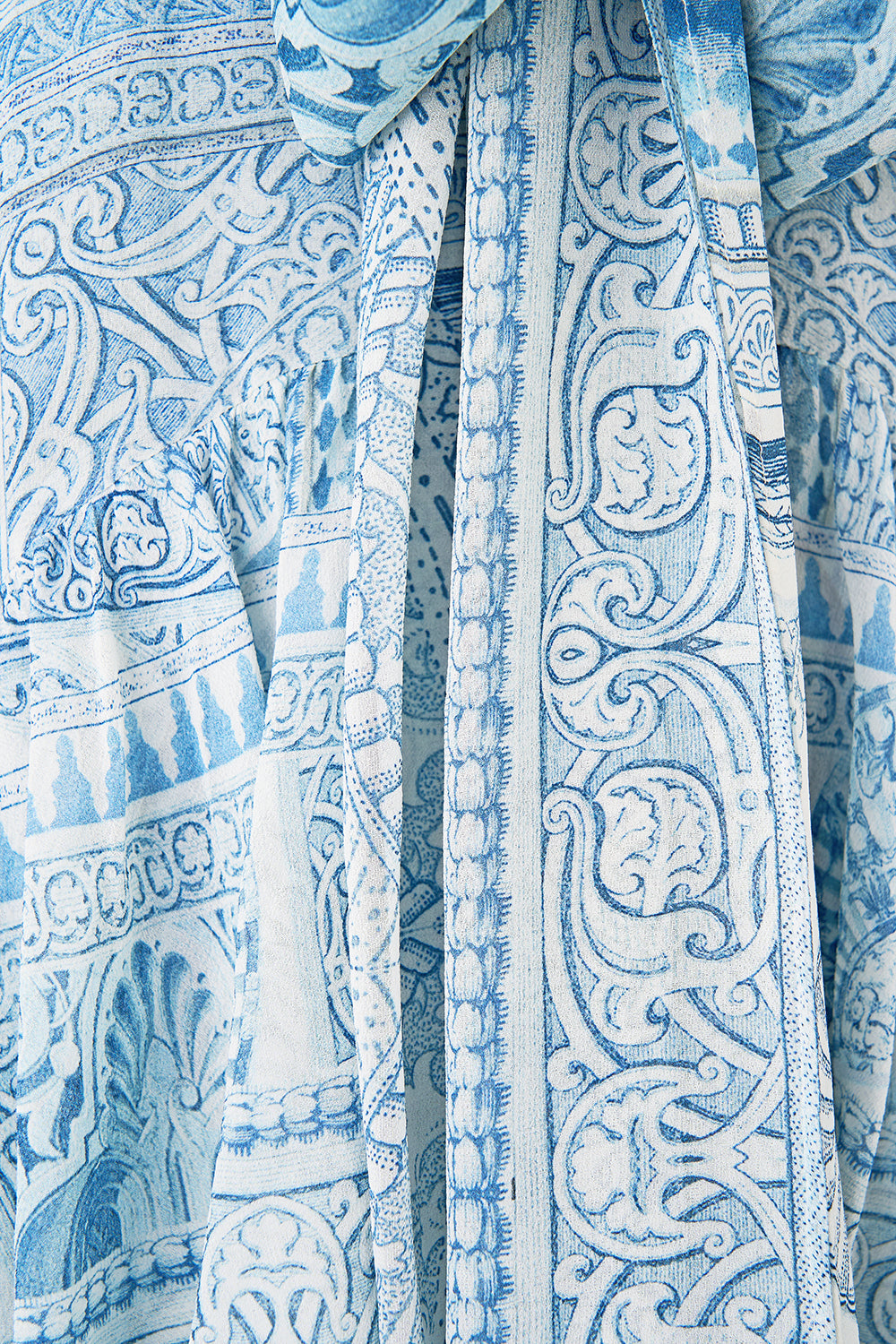 RUFFLE HIGH LOW DRESS WITH LONG SLEEVE THE HUM OF THE ALHAMBRA