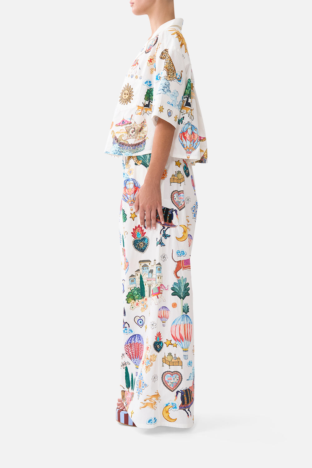 BLUSA CORTA CON CUELLO CAMISERO KAPADOKYA KITSCH