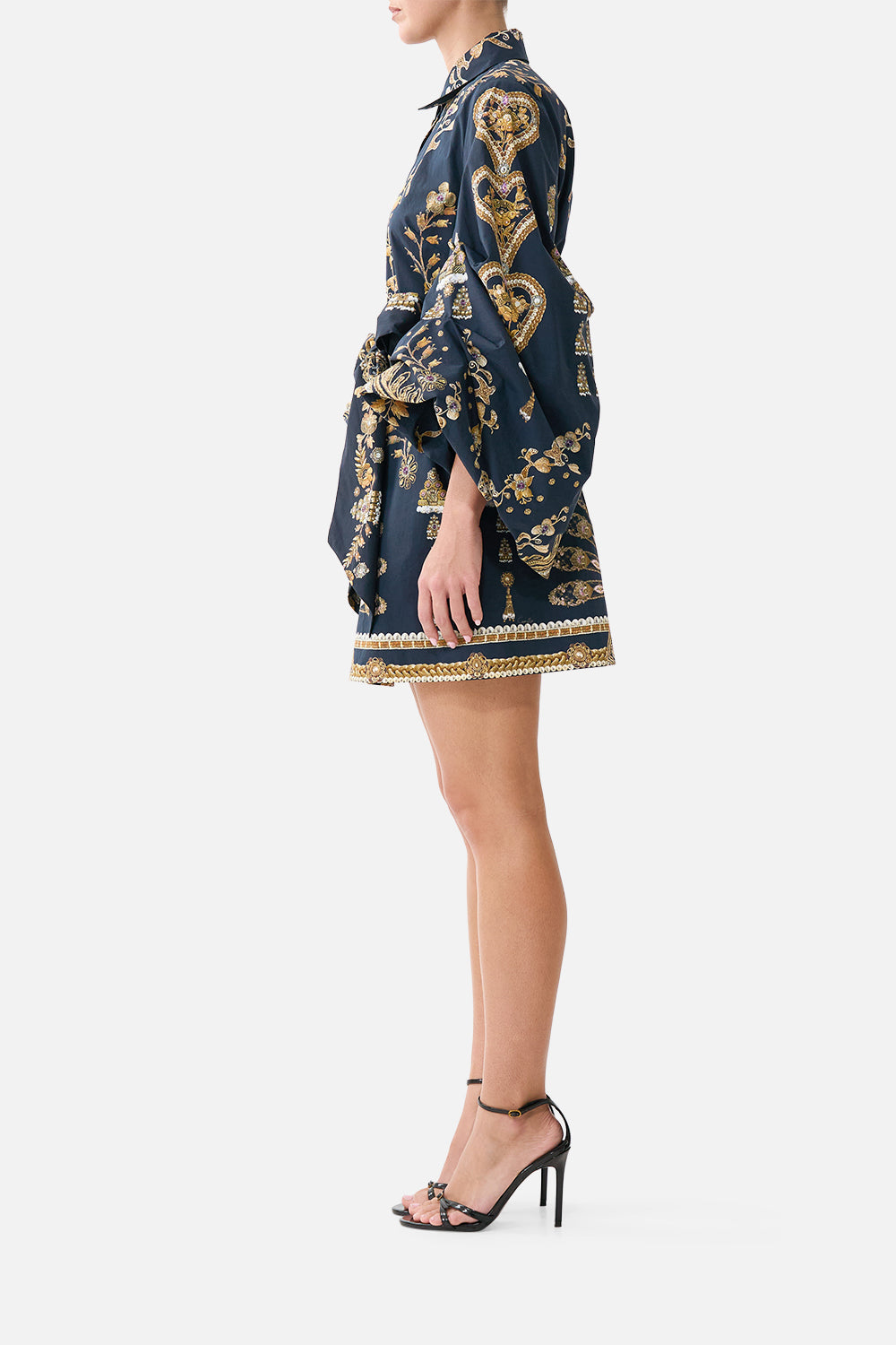VESTIDO CAMISERO DE MANGA ABULLONADA CON CINTURÓN TAURO ASCENDENTE