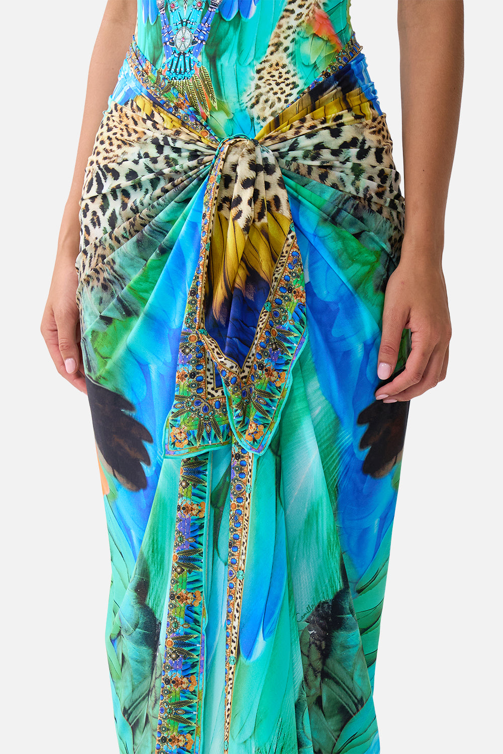 SARONG LARGO MULTIUSOS VUELO EN LA JUNGLA