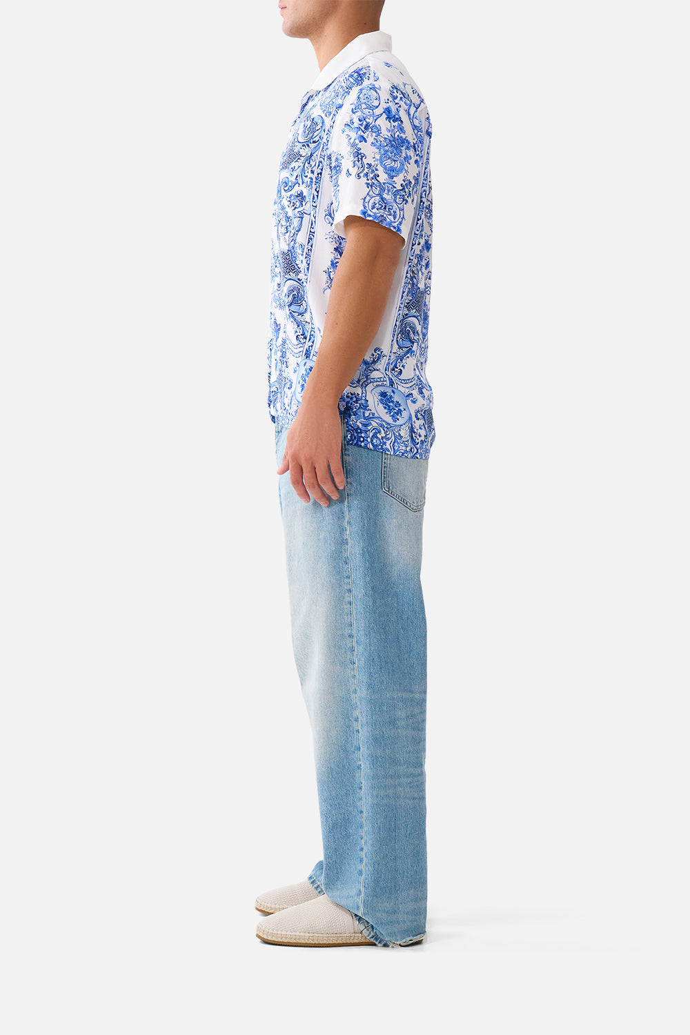CAMISA DE MANGA CORTA CON CUELLO CUBANO CERAMIC PANORAMIC