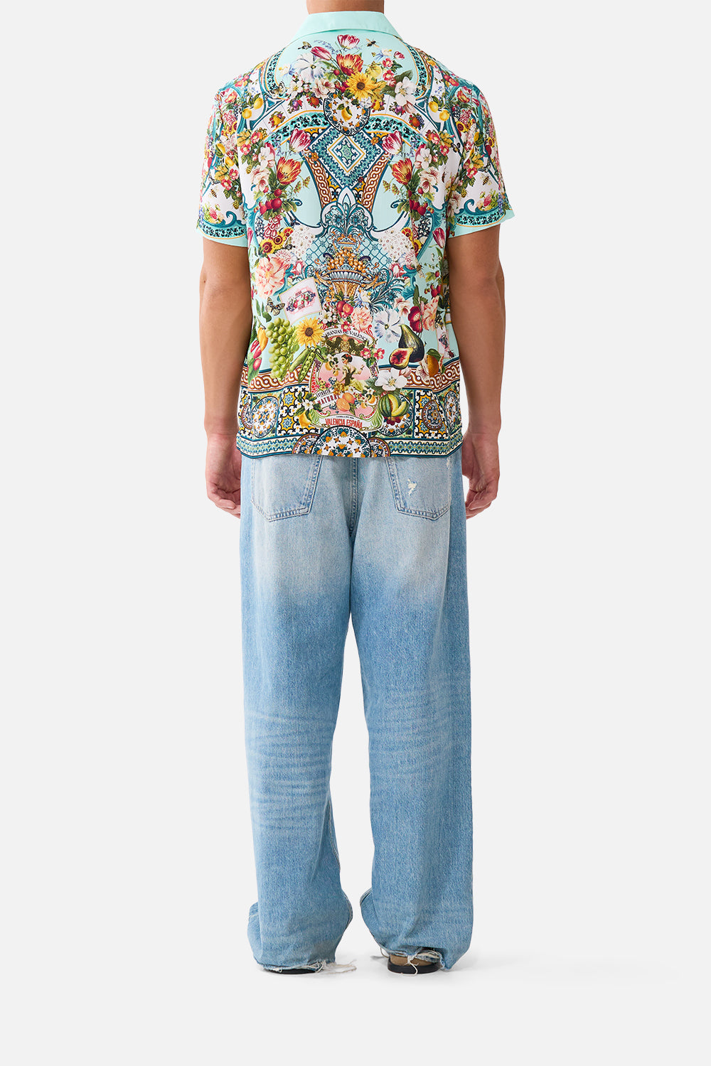 CAMISA DE MANGA CORTA CON CUELLO CUBANO MAGIA DEL MERCADO