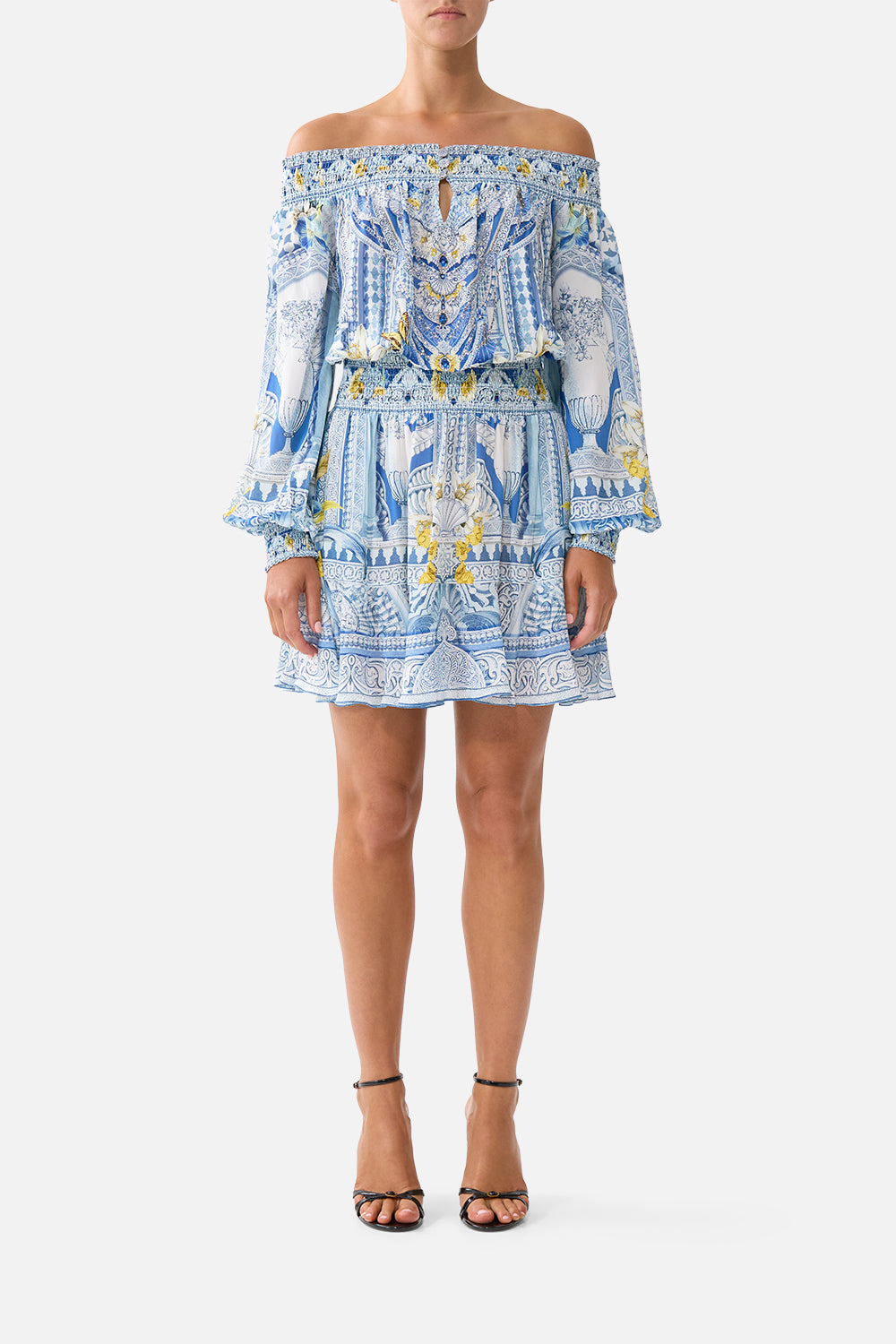 VESTIDO CORTO CON HOMBROS DESCUBIERTOS DE NADA GRANADA