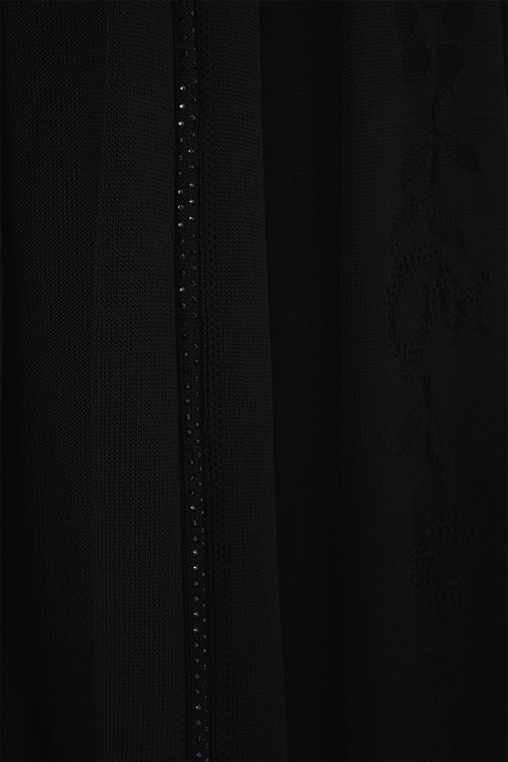 The CAMILLA PLEATED KNIT SKIRT FLAMENCO FOLKLORE in our  print.