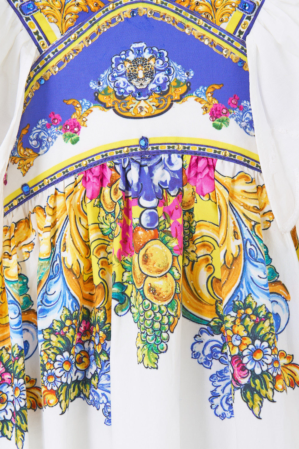 VESTIDO CORTO DE DOBLE VOLANTE EN LA MANGA MILLA EN SEVILLA