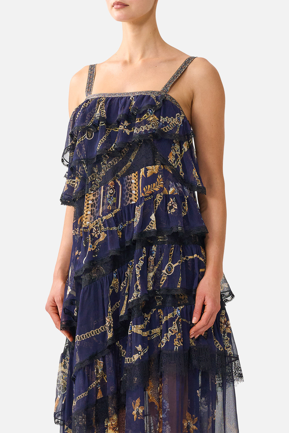 VESTIDO ASIMÉTRICO DE ENCAJE CON BAJOS BARROCOS