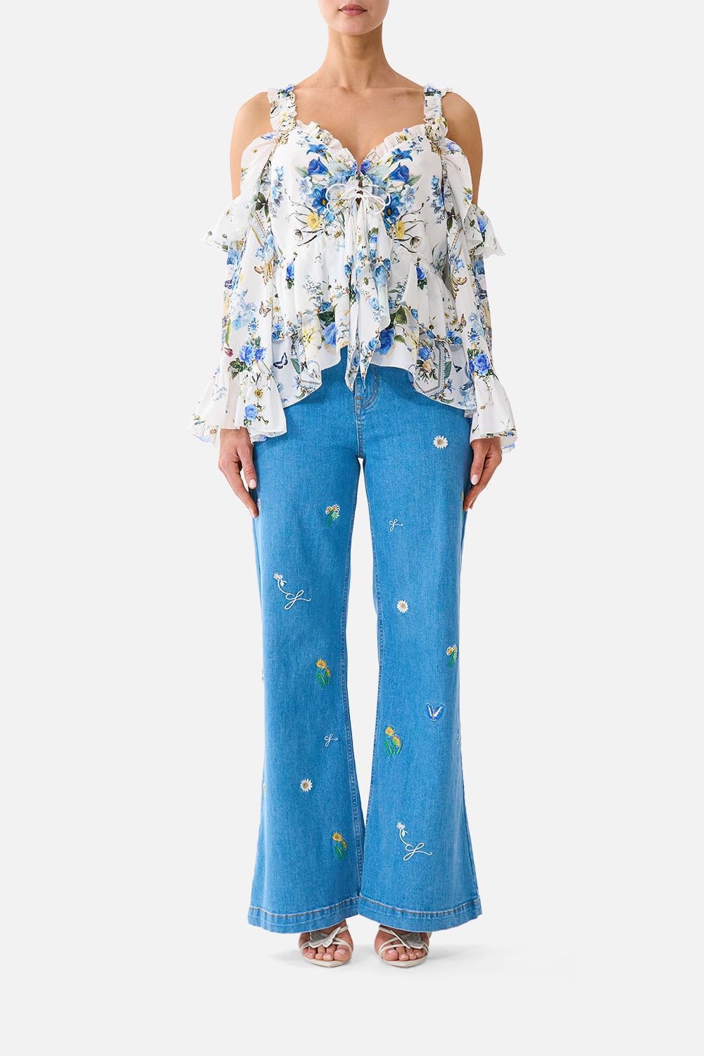 TOP CON VOLANTES EN LOS HOMBROS AL DESCUBIERTO ESTAMPADO DANDELION SKIES