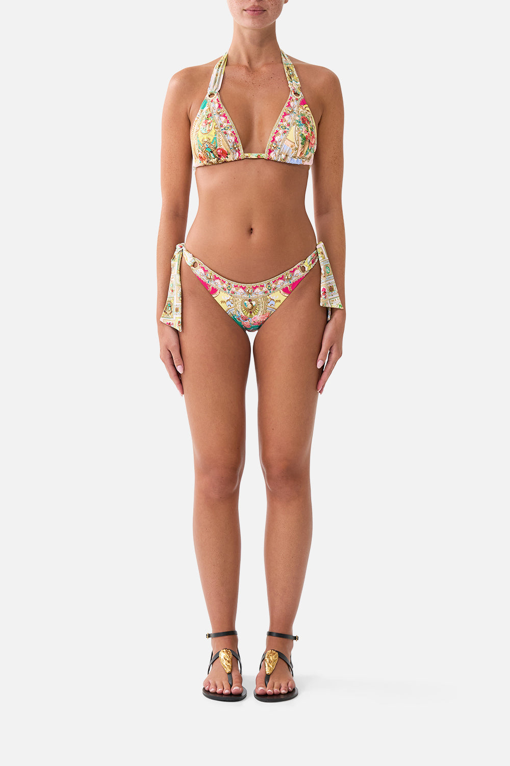 CONJUNTO DE BIKINI TRIÁNGULO GRUESO SUAVE CON APLICACIONES DE OJALES PRAYERS PINTADOS