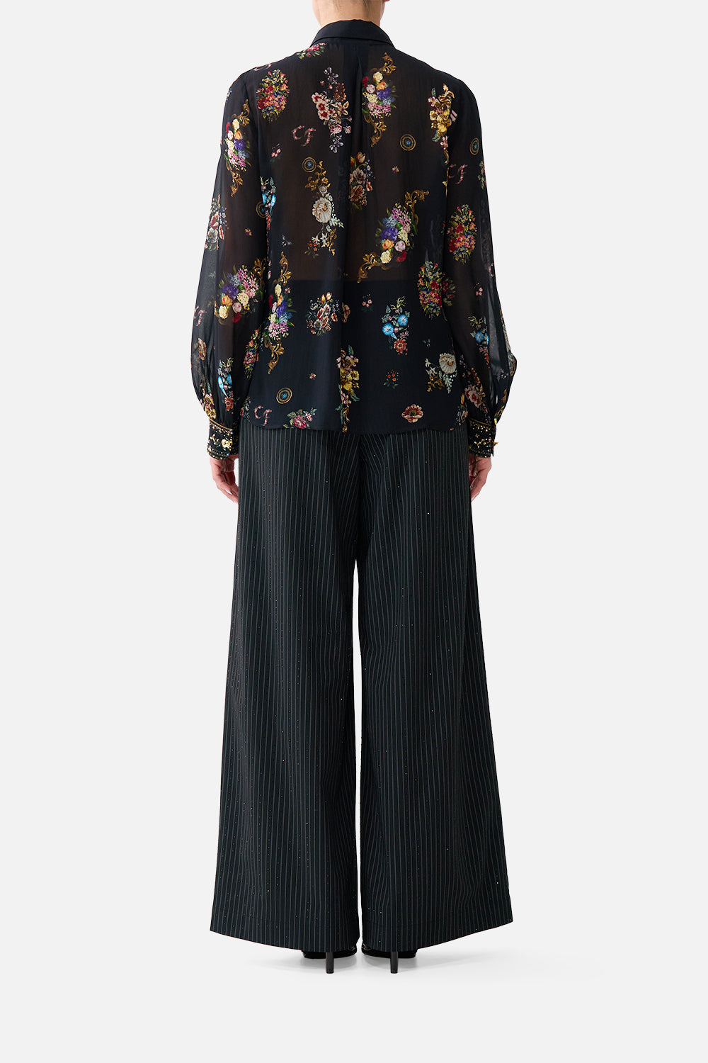 CAMISA CON CUELLO Y VOLANTES EN EL ESCOTE, NIGHT GARDEN
