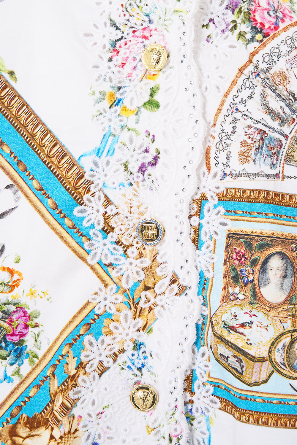 VESTIDO CORTO CON CUELLO EN V Y MANGAS CORTAS ARTESANÍA PARA LOS ARTESANOS