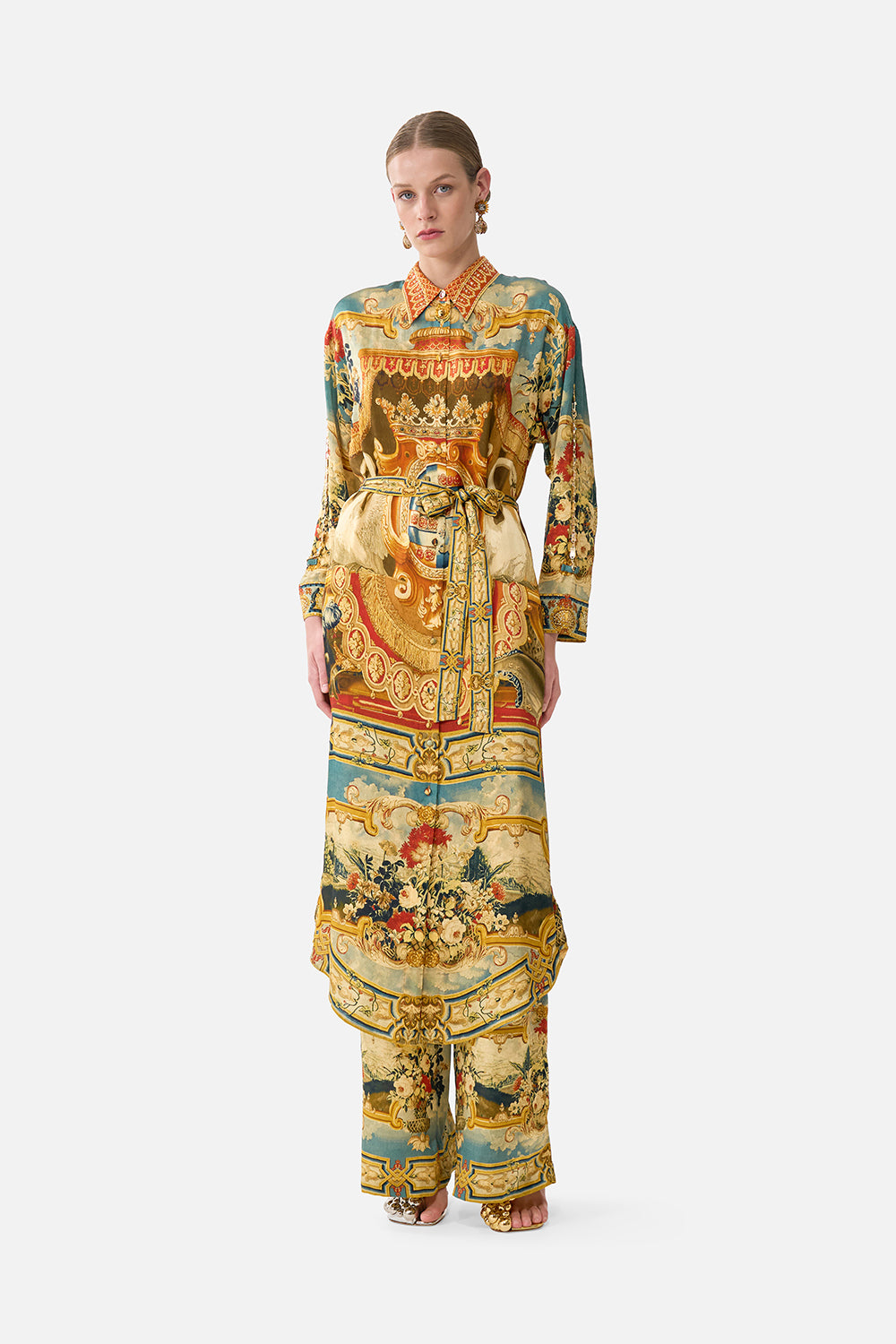 VESTIDO CAMISERO CON DETALLE DE BOTONES EN LA ESPALDA LA RICA TAPICERÍA DE LA VIDA