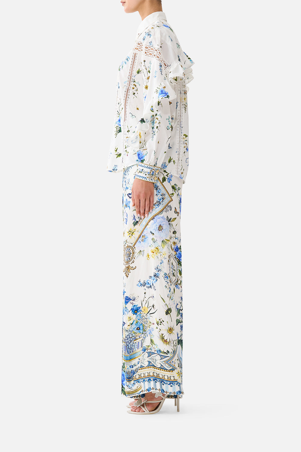CAMISA ABOTONADA CON VOLANTES DANDELION SKIES