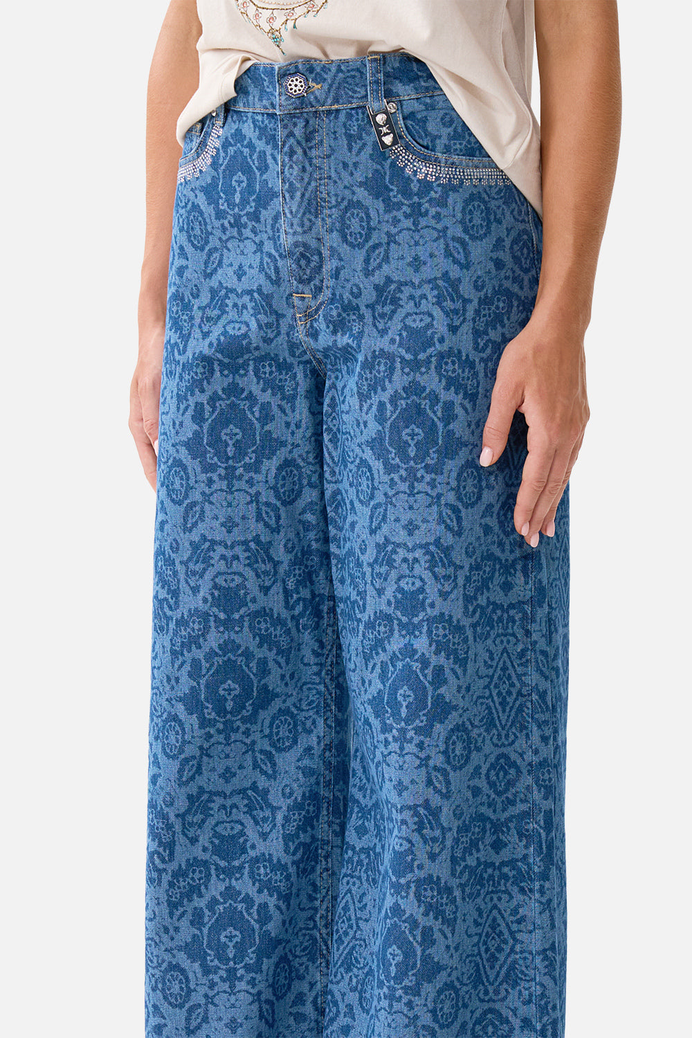 The CAMILLA wide leg jean in Denim.