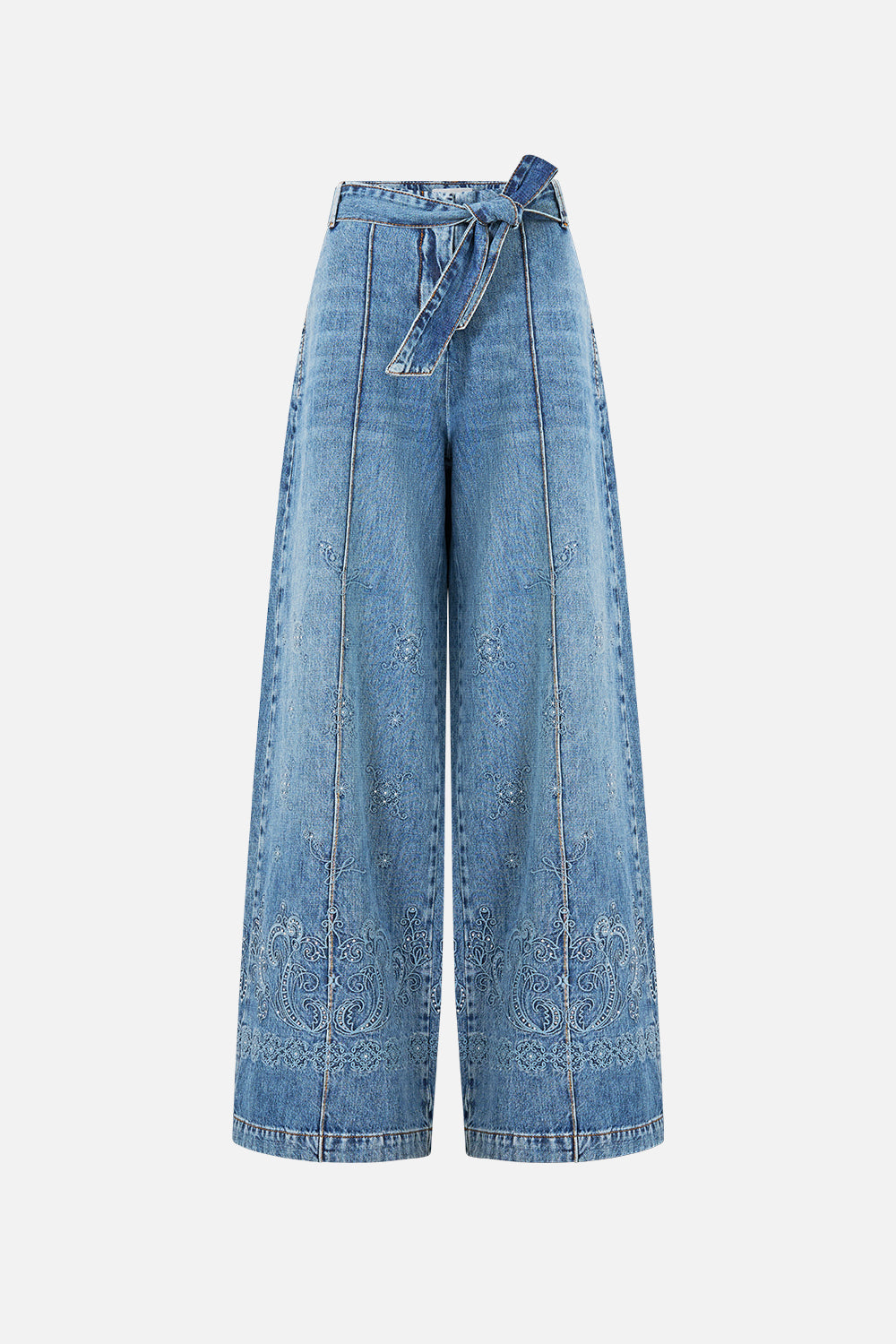 PANTALÓN VAQUERO DE PERNERA ANCHA CON CINTURÓN