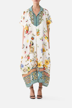 COLLARED KAFTAN WITH FRONT PLEAT DETAIL MAGIC OF THE MERCADO