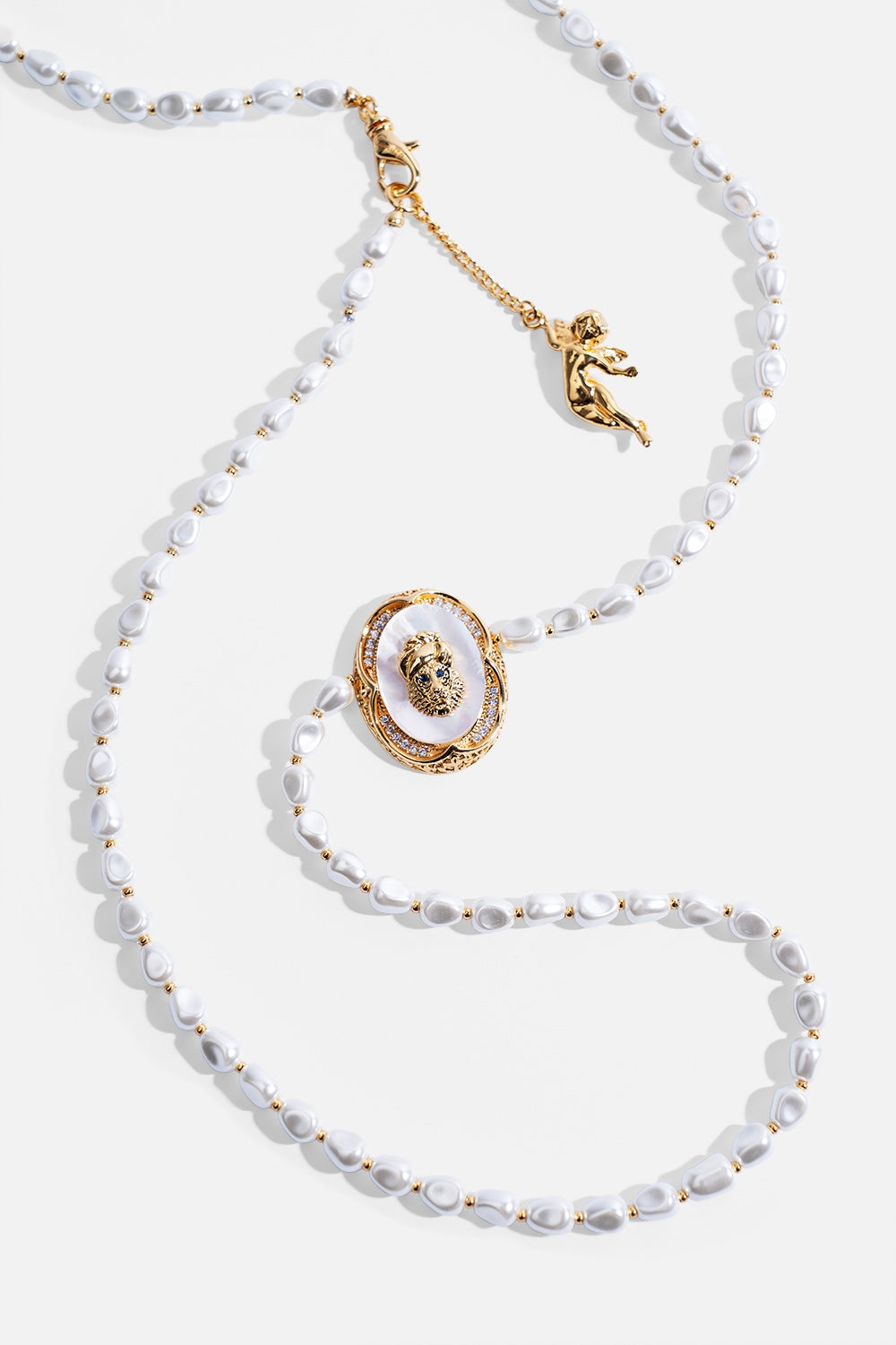 QUEEN OF CHARMS WRAP PEARL NECKLACE GOLD