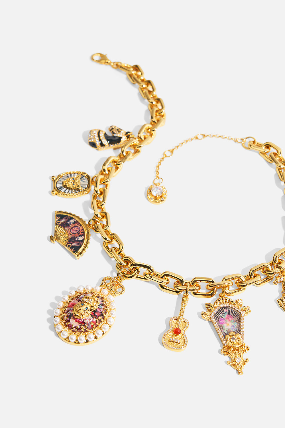 MI COLLAR CON DIJE DE CAMAFEO ROMEO DE ORO