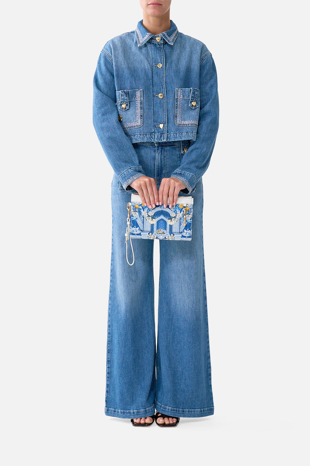 CARTERA DE MANO CON ASA DE PULSERA DE NADA GRANADA