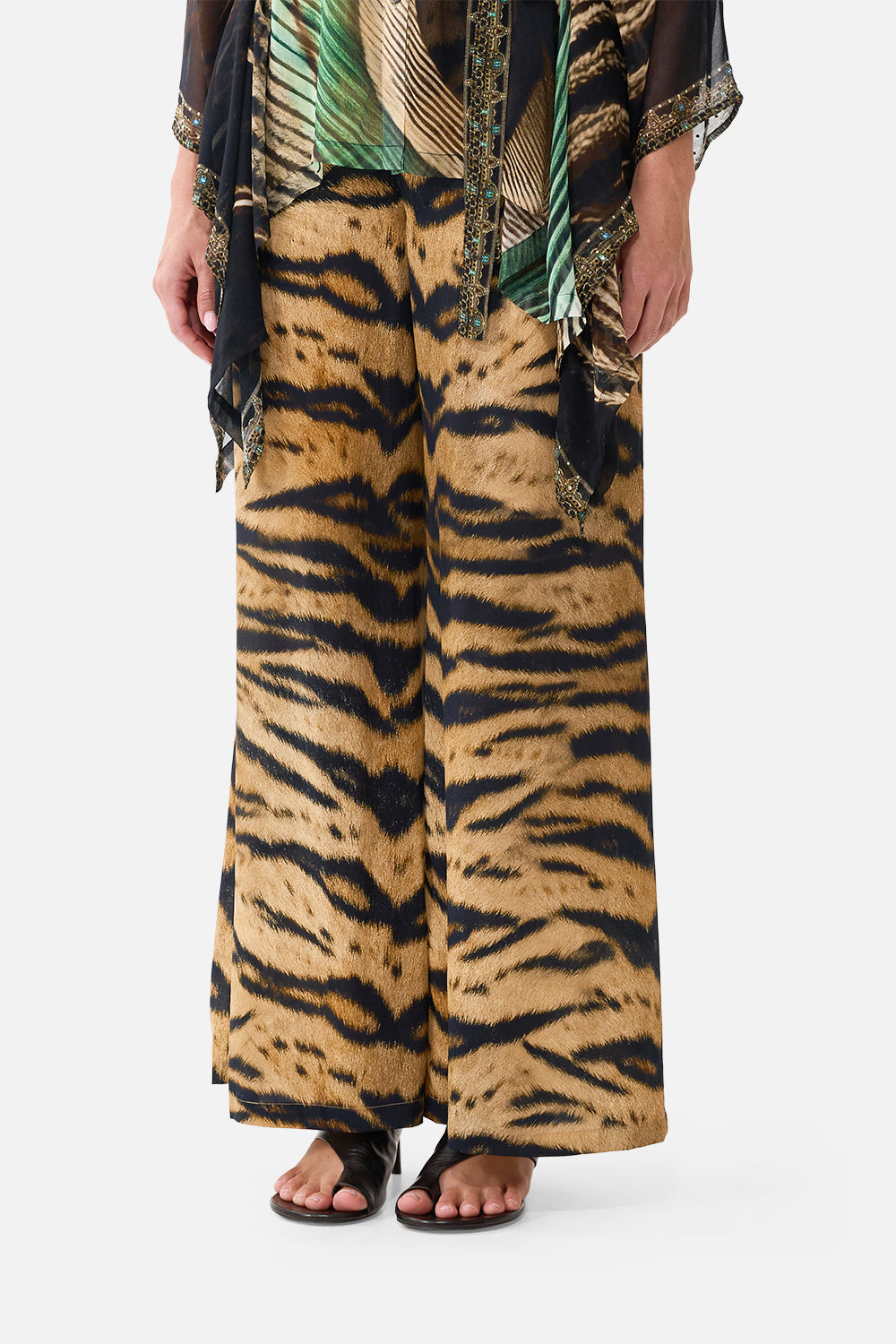 The Lounge Pant in print A Wink To The Wild