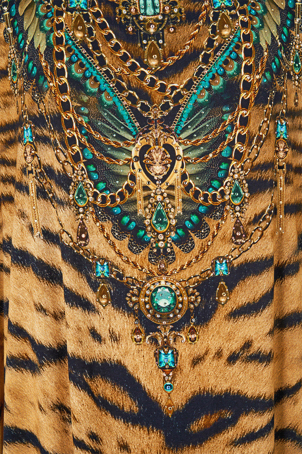 The Loose Fit Tee in print A Wink To The Wild
