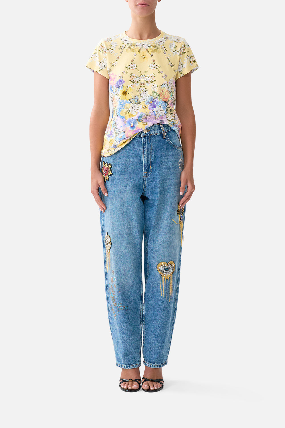 CAMISETA CUELLO REDONDO CORTE AJUSTADO DARLING BUDS