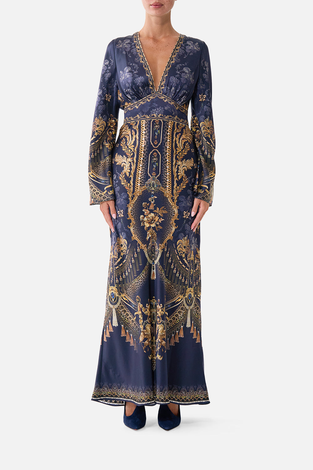 VESTIDO CON CUELLO EN V Y MANGAS ABULLONADAS ESTAMPADO BARROCO