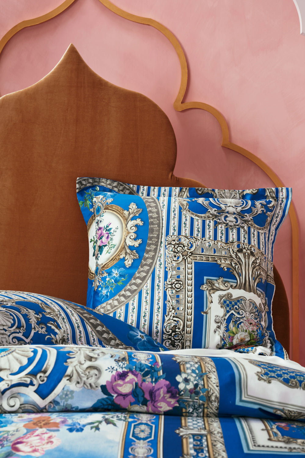 EUROPEAN PILLOWCASE OTTOMAN OPULENCE