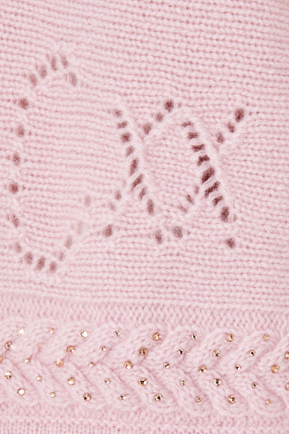 The CAMILLA CASHMERE KNIT RELAXED V-NECK SWEATER CHAMBER OF BLOOMS